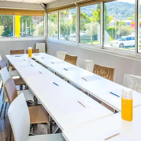 Ibis Budget Paluds Agora Hotel Aubagne